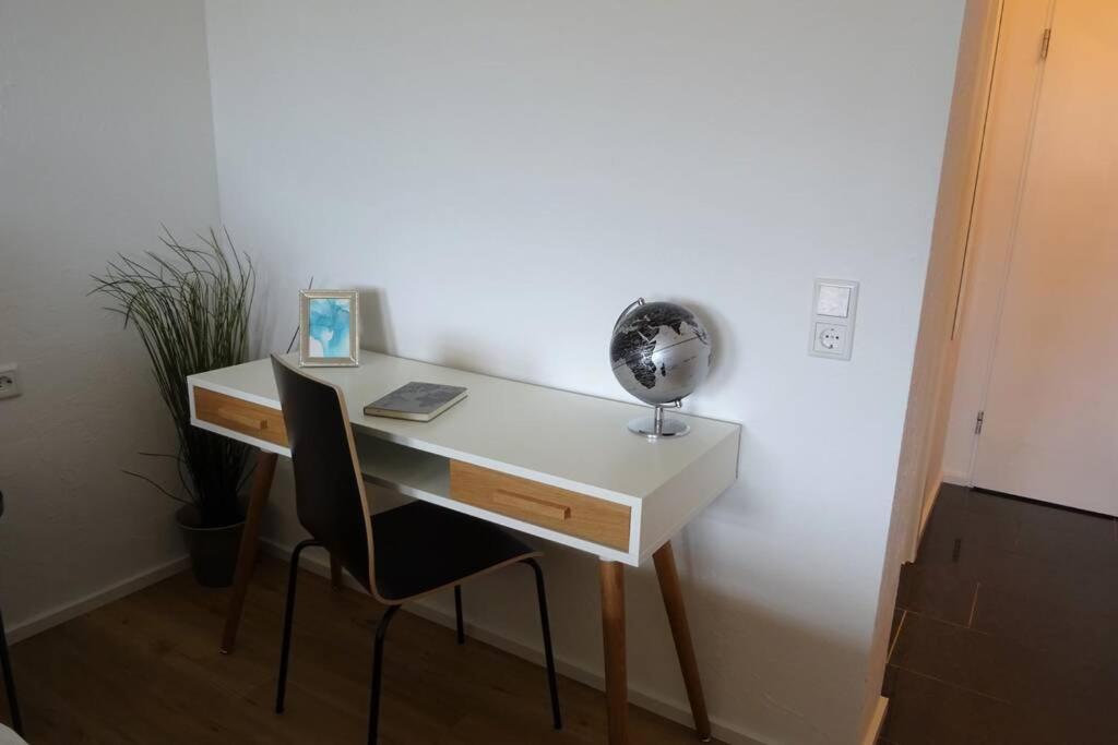 Modernes Apartment Mit Traumhaftem Blick Ins Gruene Bräunlingen エクステリア 写真